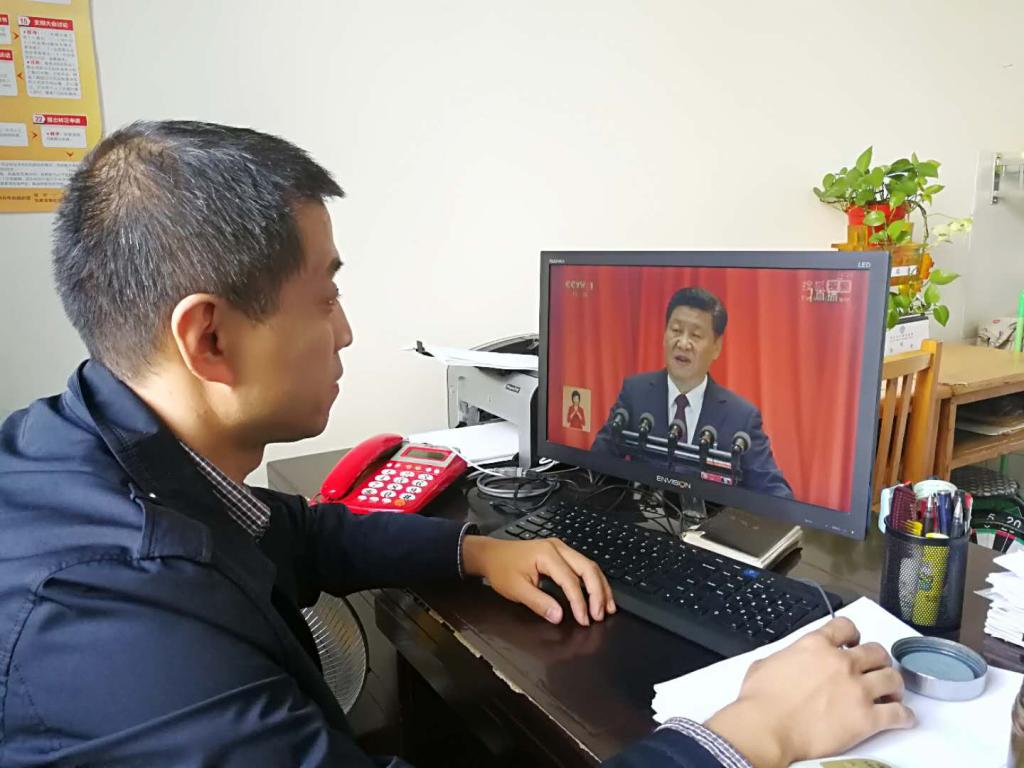 学院党委副书记吴建军